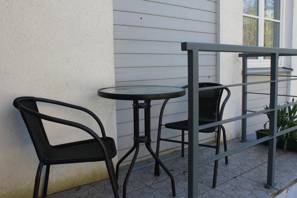 Long Holiday Apartment Kuressaare Extérieur photo