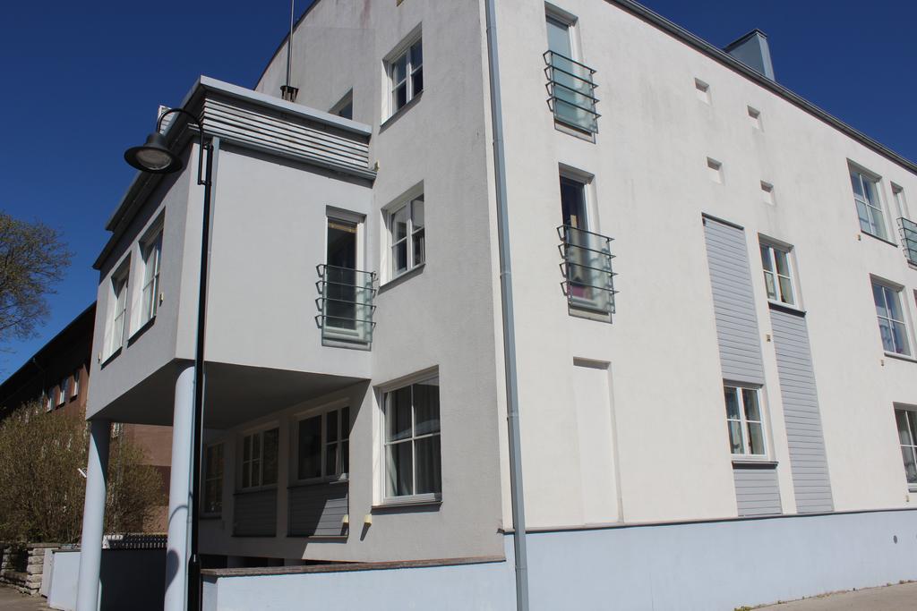 Long Holiday Apartment Kuressaare Extérieur photo