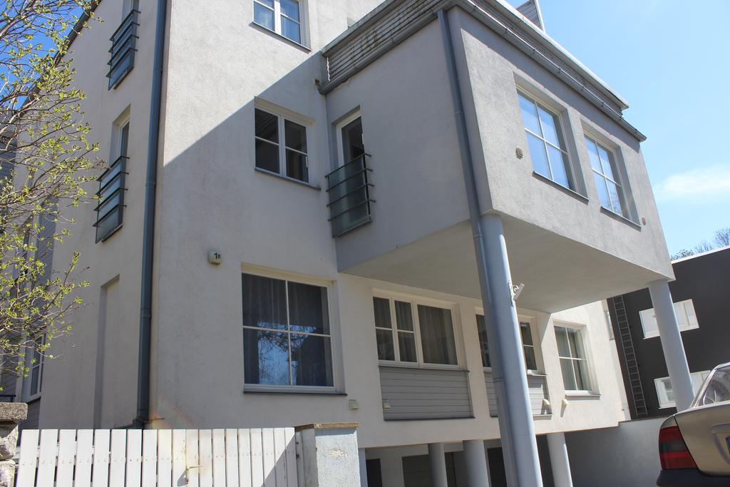 Long Holiday Apartment Kuressaare Extérieur photo