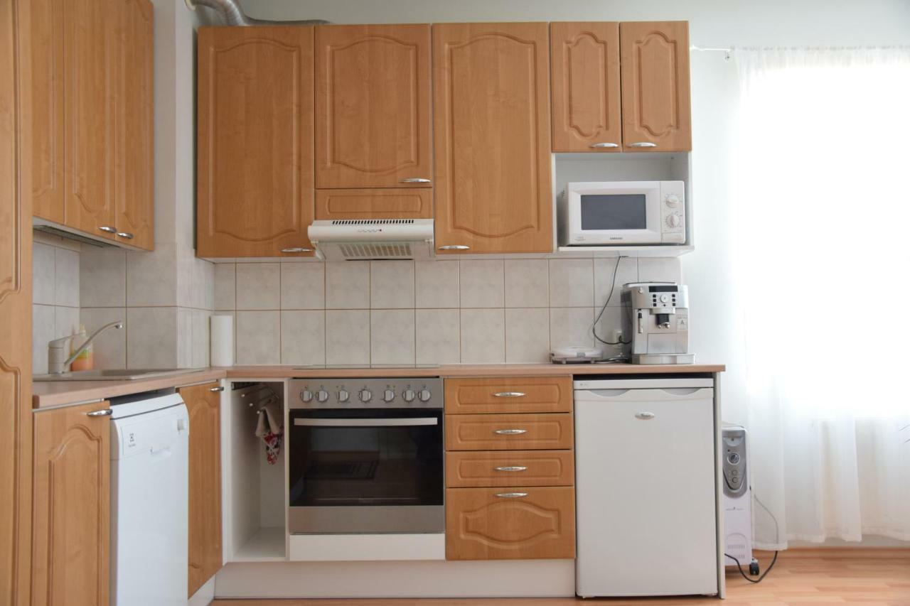 Long Holiday Apartment Kuressaare Extérieur photo